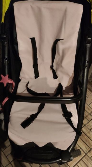 Uniwersalna nieprzemakalna wkładka do spacerówki