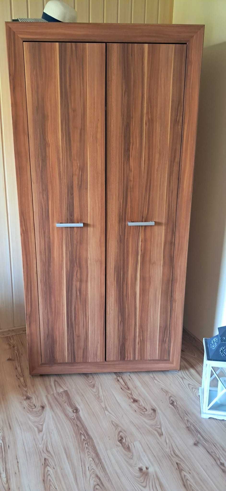 Zestaw meblowy komoda szafa barek oraz półka wiszaca
