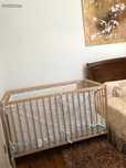 Cama de bébé com colchão