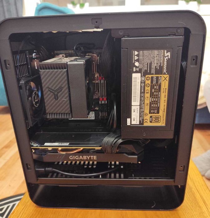 Komputer stacjonarny – i5 / GTX 1660 SUPER / 16 GB RAM / SSD NVMe