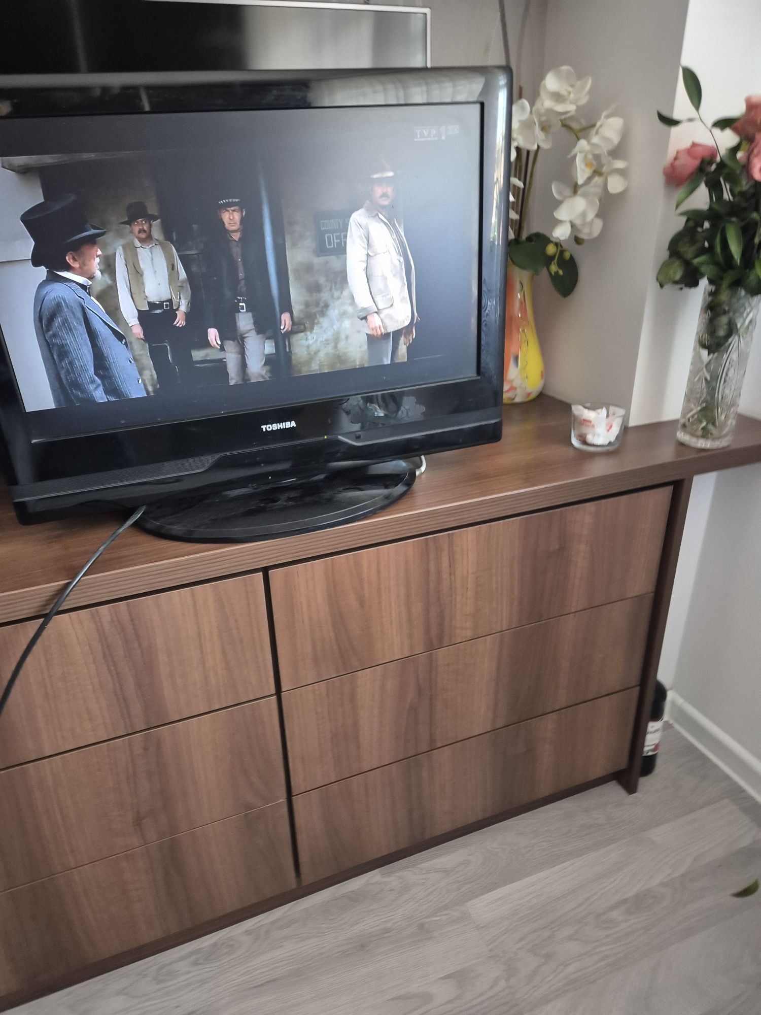 Sprzedam uzywany telewizor