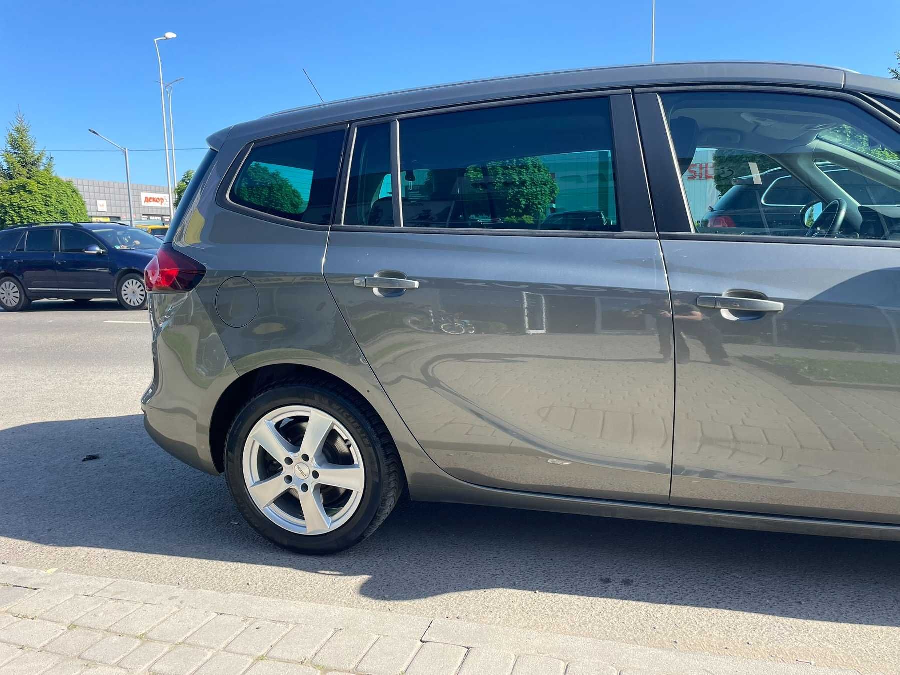 Opel Zafira 2019