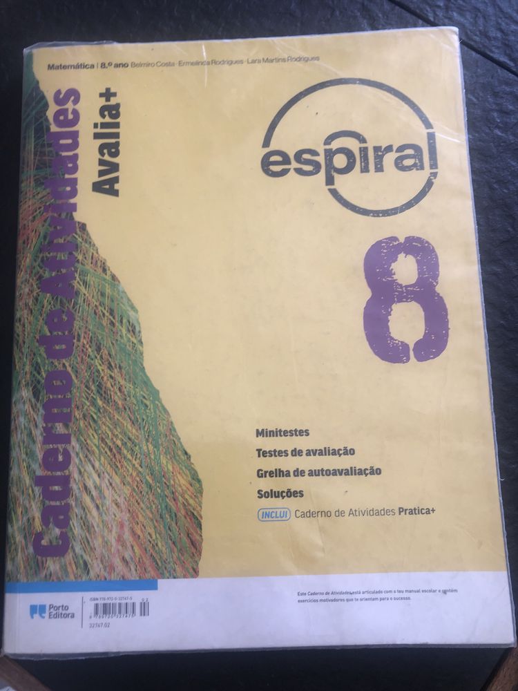 2 Livros Escolares "Espiral 8" Parte 1 e 2 do 8ºano em bom estado