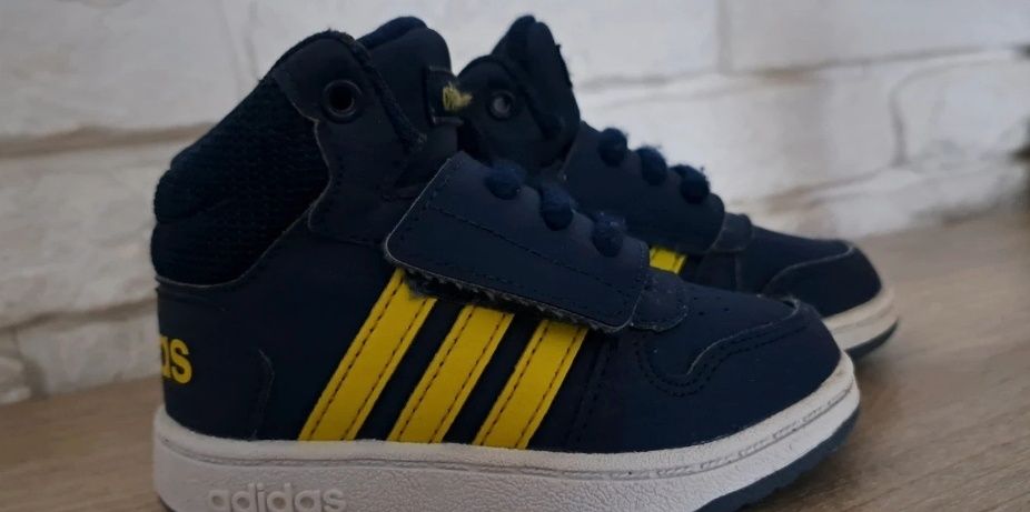 Buty chlopiece za kostkę Adidas 21