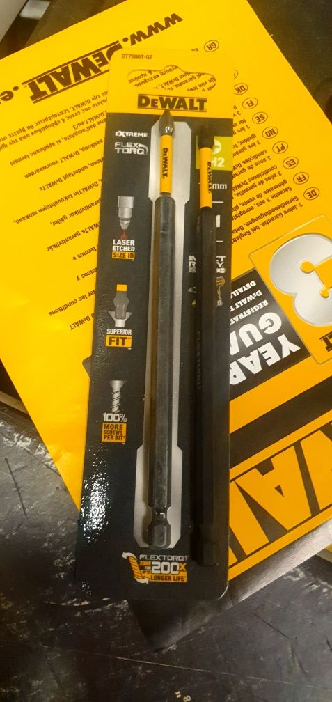 Біта 152 мм  Ph2/Pz2 EXTREME DeWALT 2шт