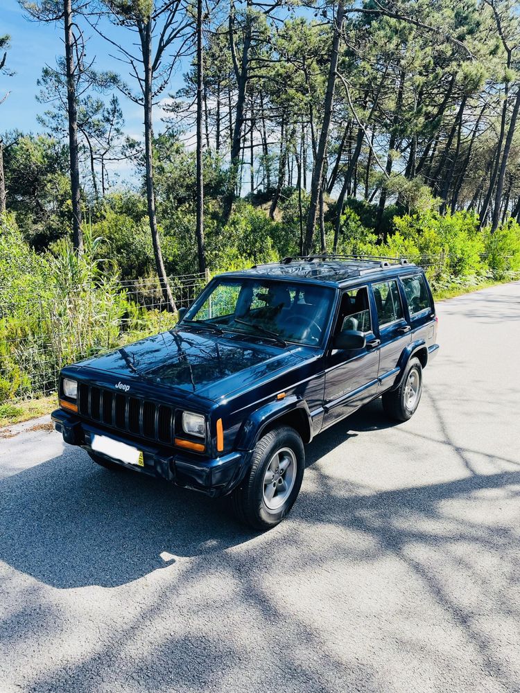 Jeep Cherokee XJ Classic ano 2000