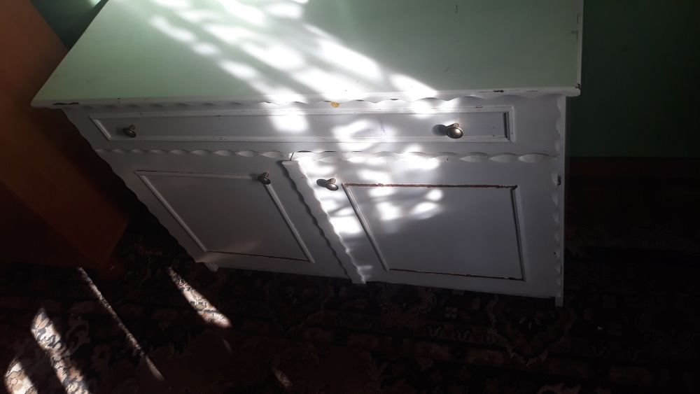 Komoda drewniana biała