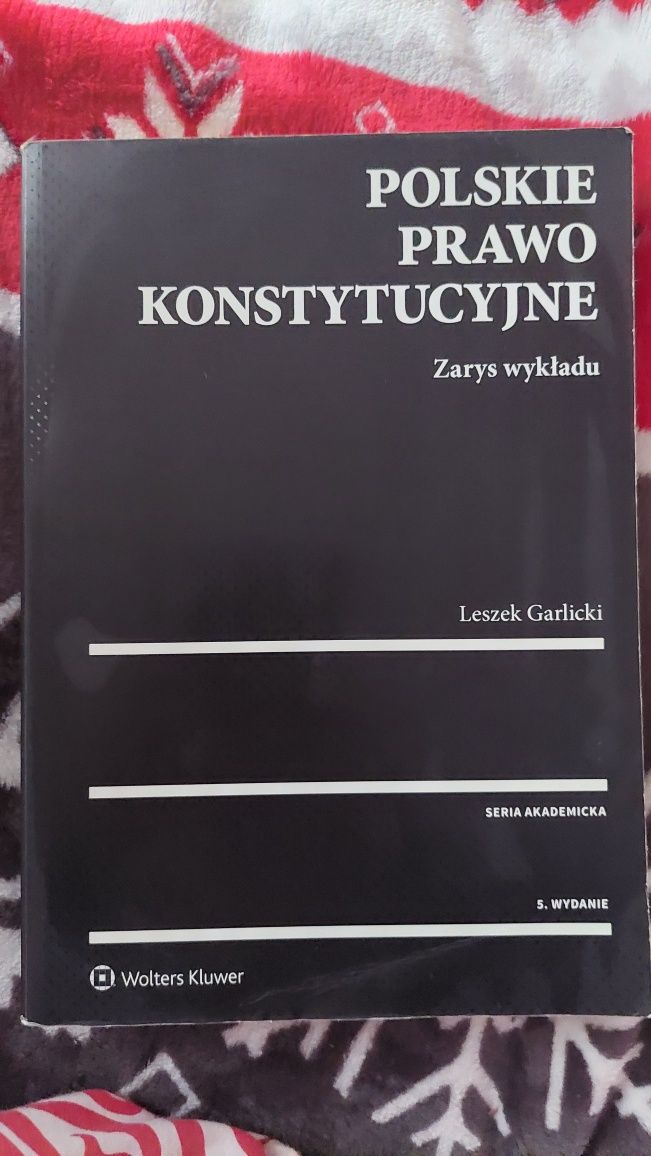 Polskie prawo konstytucje