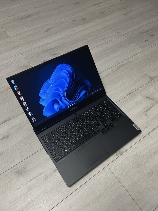 Ігровий ноутбук Lenovo legion 10300H + RTX2060 6G + 120Hz