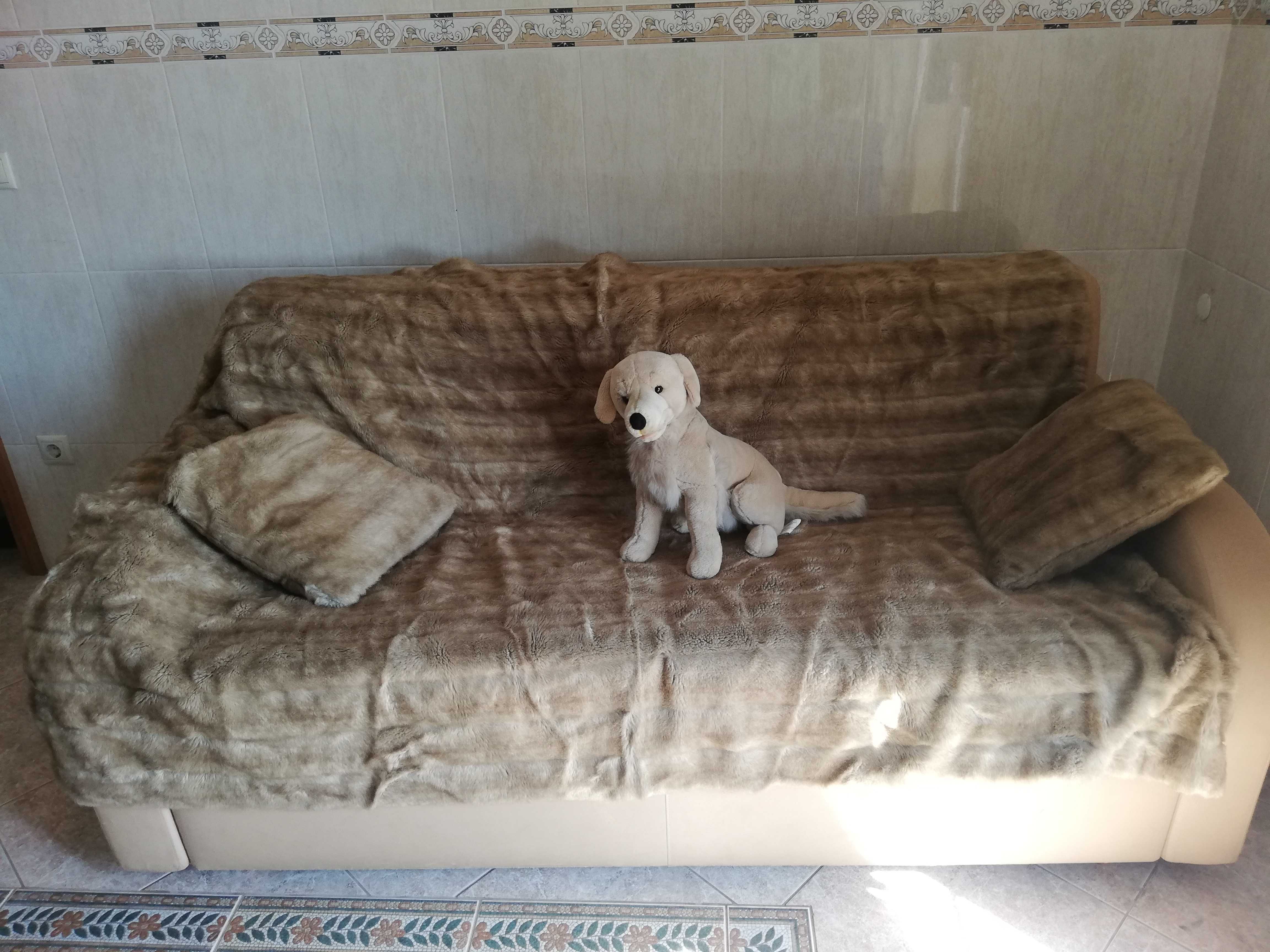 Peluche de cão macio