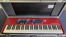 Nord Electro 6HP 73 + Case