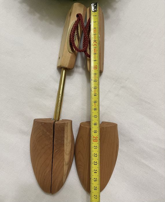 Кедрові колодки,деревʼяні формотримачі  бренда raphael cologne 38-39