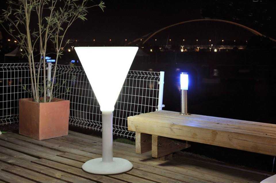 Mesas led varias unidades