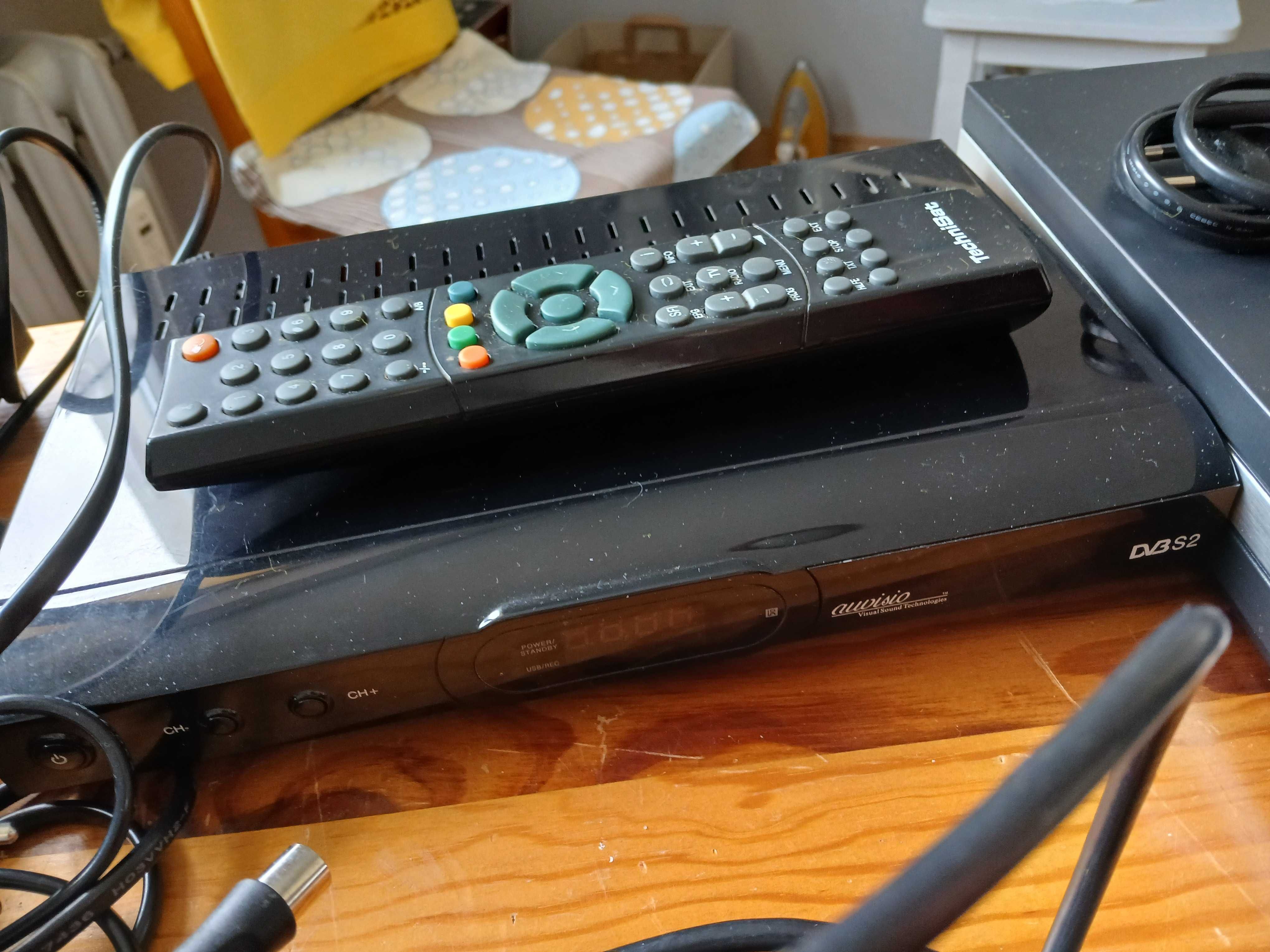 Dekodery, DVD, zestaw sprzetu eletr.za 80 zł.