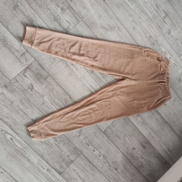 Dres welurowy Mosquito beżowy XS