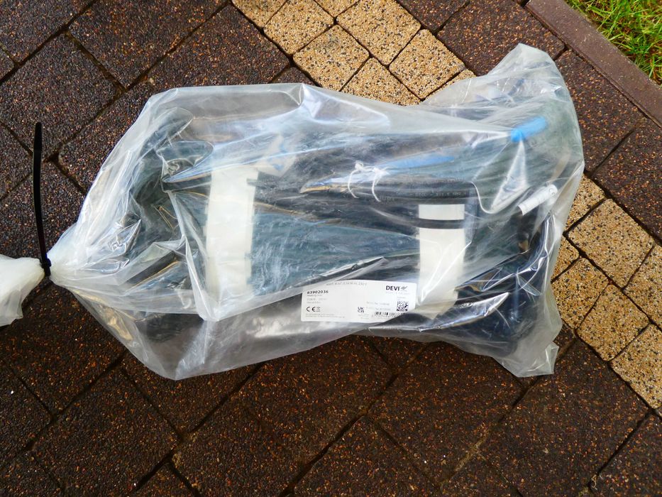 Mata grzejna DEVIsnow 300T (DTCE-300) 230V / 2528W / 8m2 / 0,5x16m