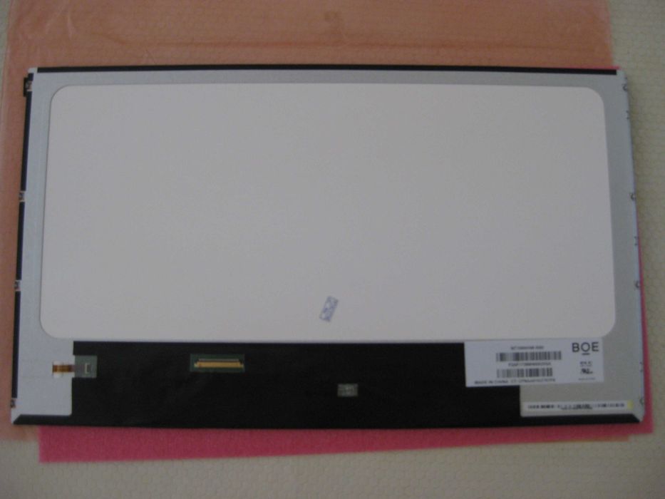 Display BOE 15,6" Glossy WXGA HD LED - NT156WHM-N50 - 40 pinos