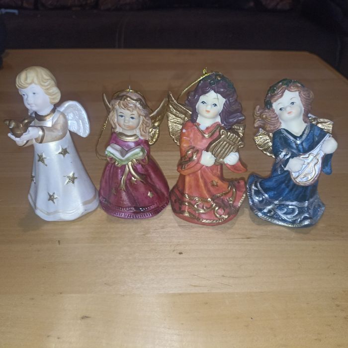Figurki aniołków 4 szt