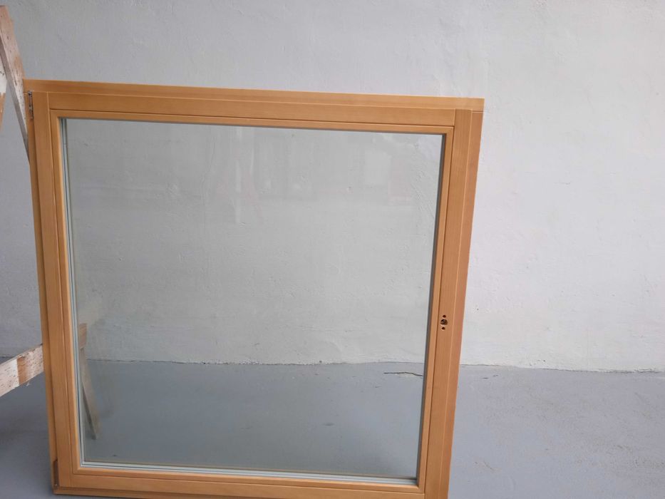Okno drewniane sosna-lazur pinia, 3 szyb.,  wym.1802x1480