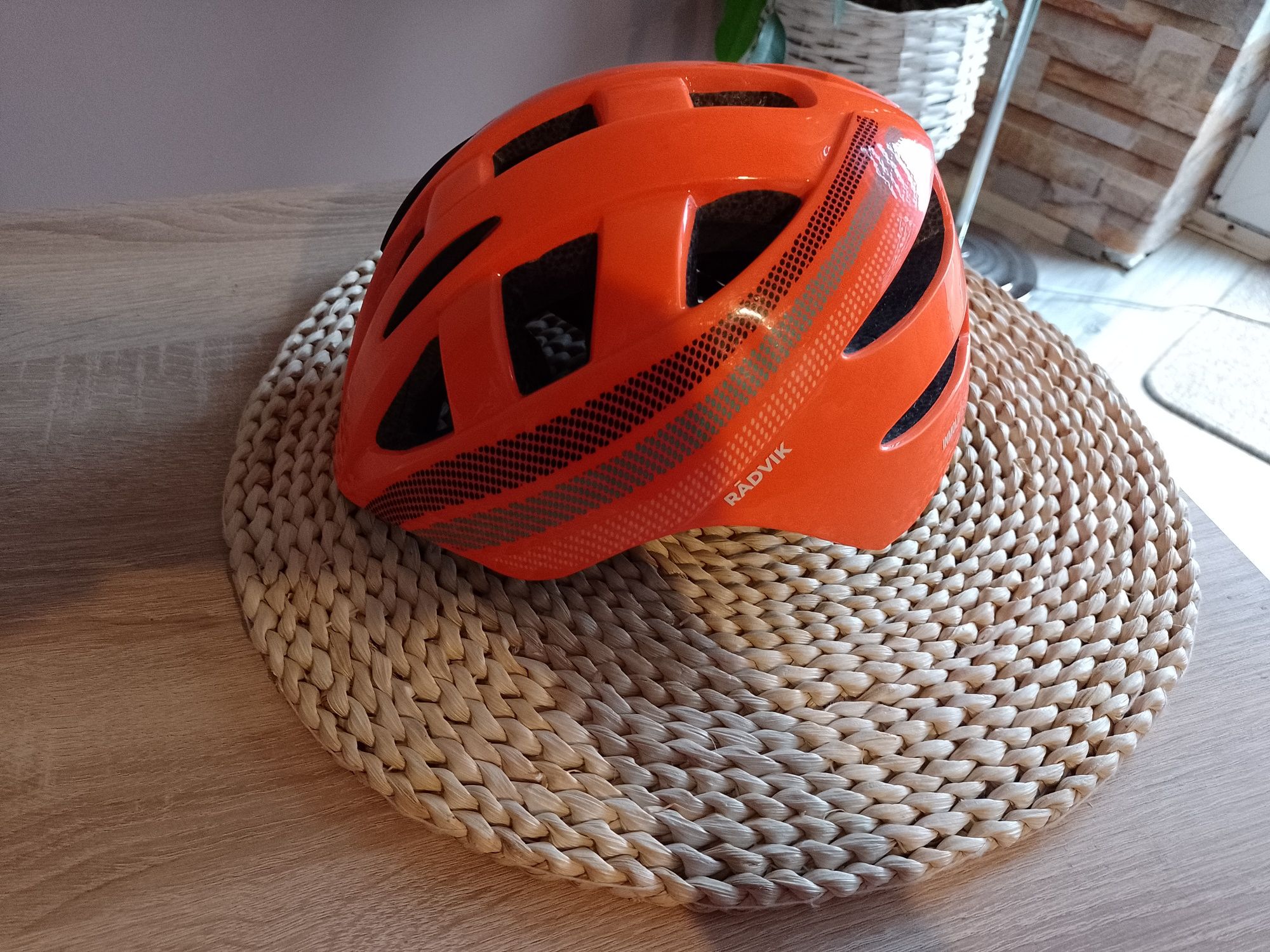 Kask rowerowy stan bardzo dobry rozmiar xs firmy RADVIK