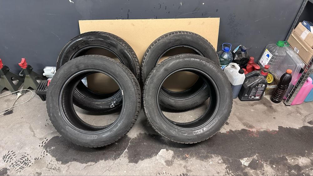 Opony Nokian 215/55/16 źimowe
