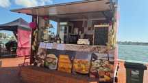 OPORTUNIDADE DE NEGÓCIO!Foodtruck praticamente nova, pronta a funciona