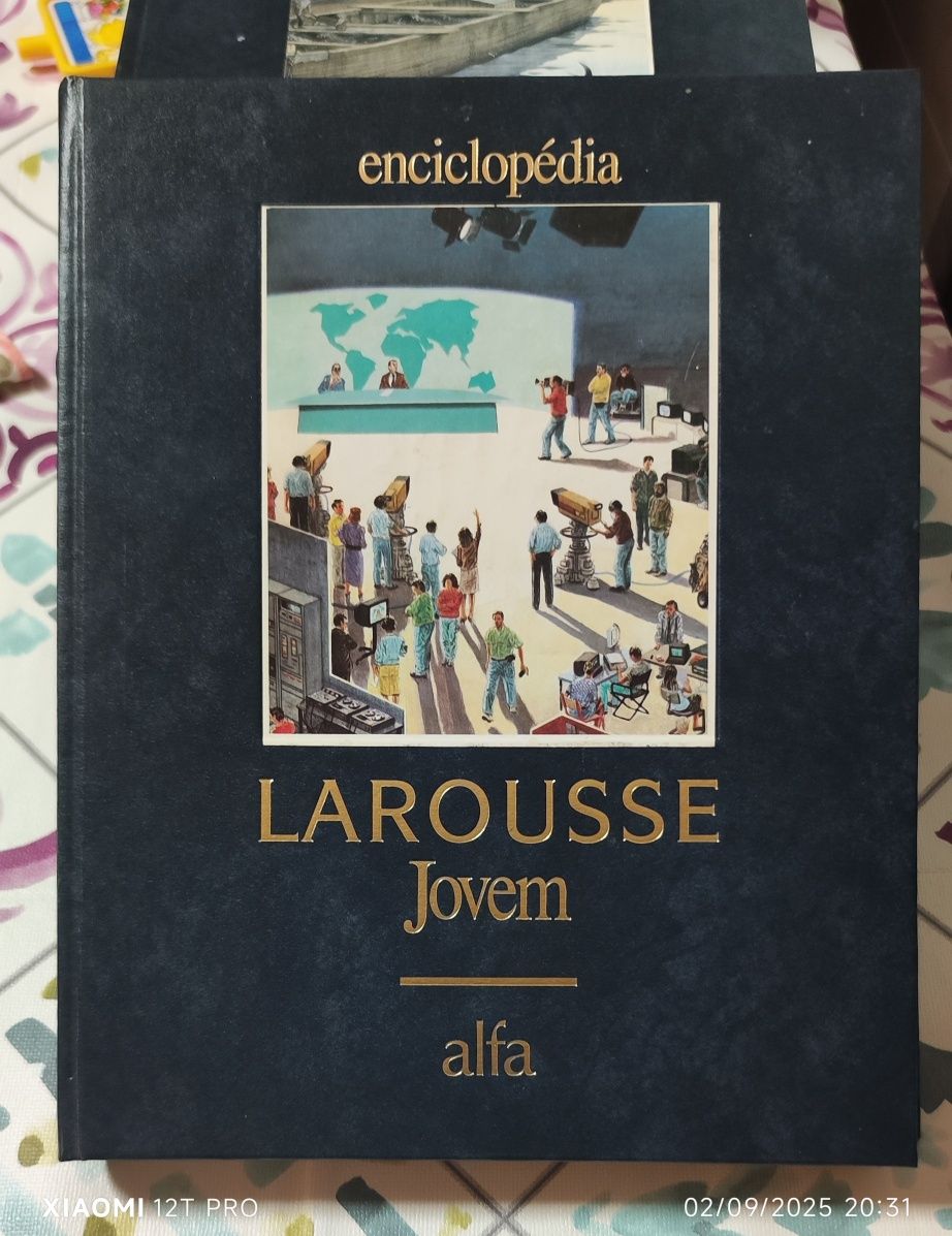Enciclopédia Larousse