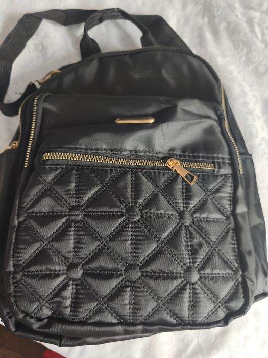 Nieduży plecak damski