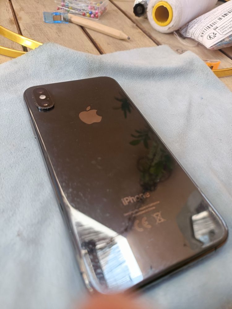 iPhone XS 64gb preto