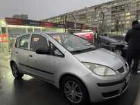 Машина Mitsubishi Colt 2006