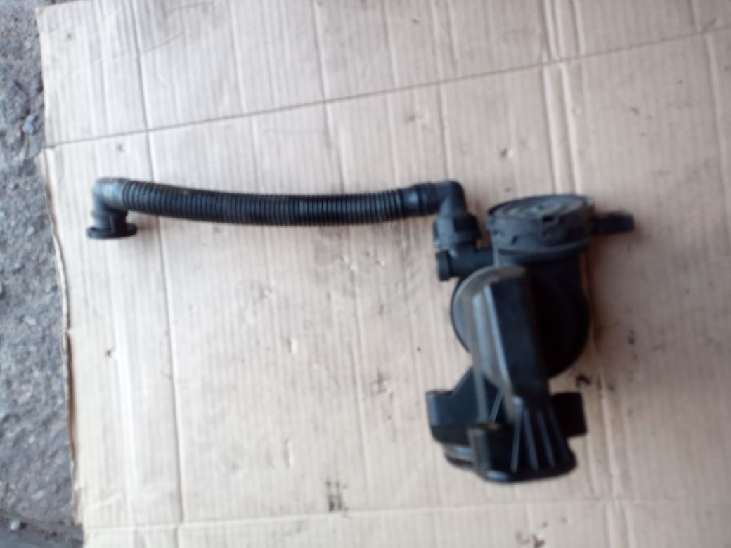 Kolektor ssący VW Golf V 1 4 16