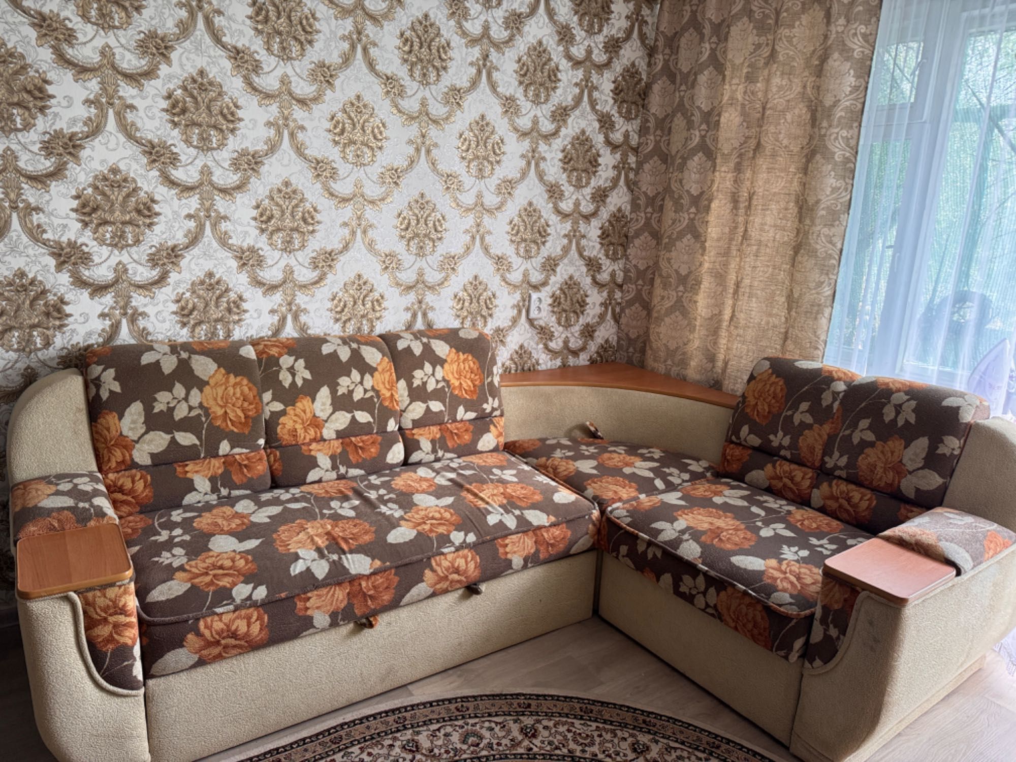 Продам диван Мягку частину для вітальні