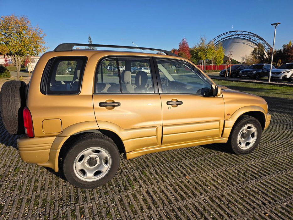 Suzuki Grand Vitara Metal Top 2.0 TDi