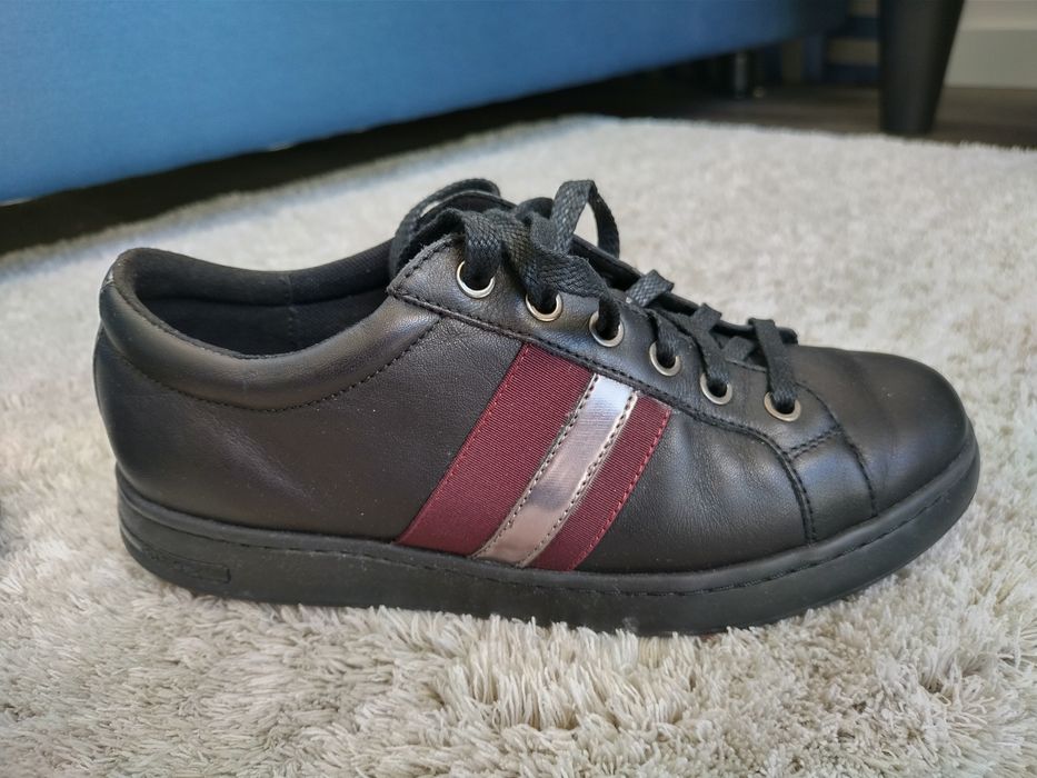 Vendo sapatilhas Geox de senhora