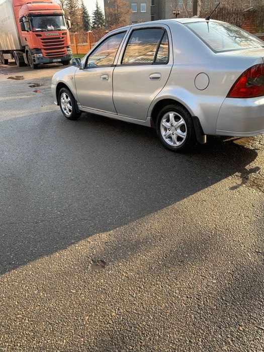 Продам  джили ск