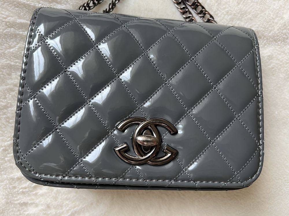 Сумка в стилі Chanel