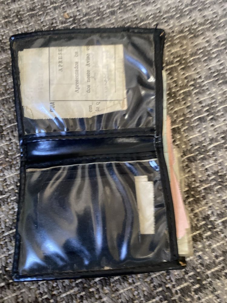 Vendo carteira de couro 1960