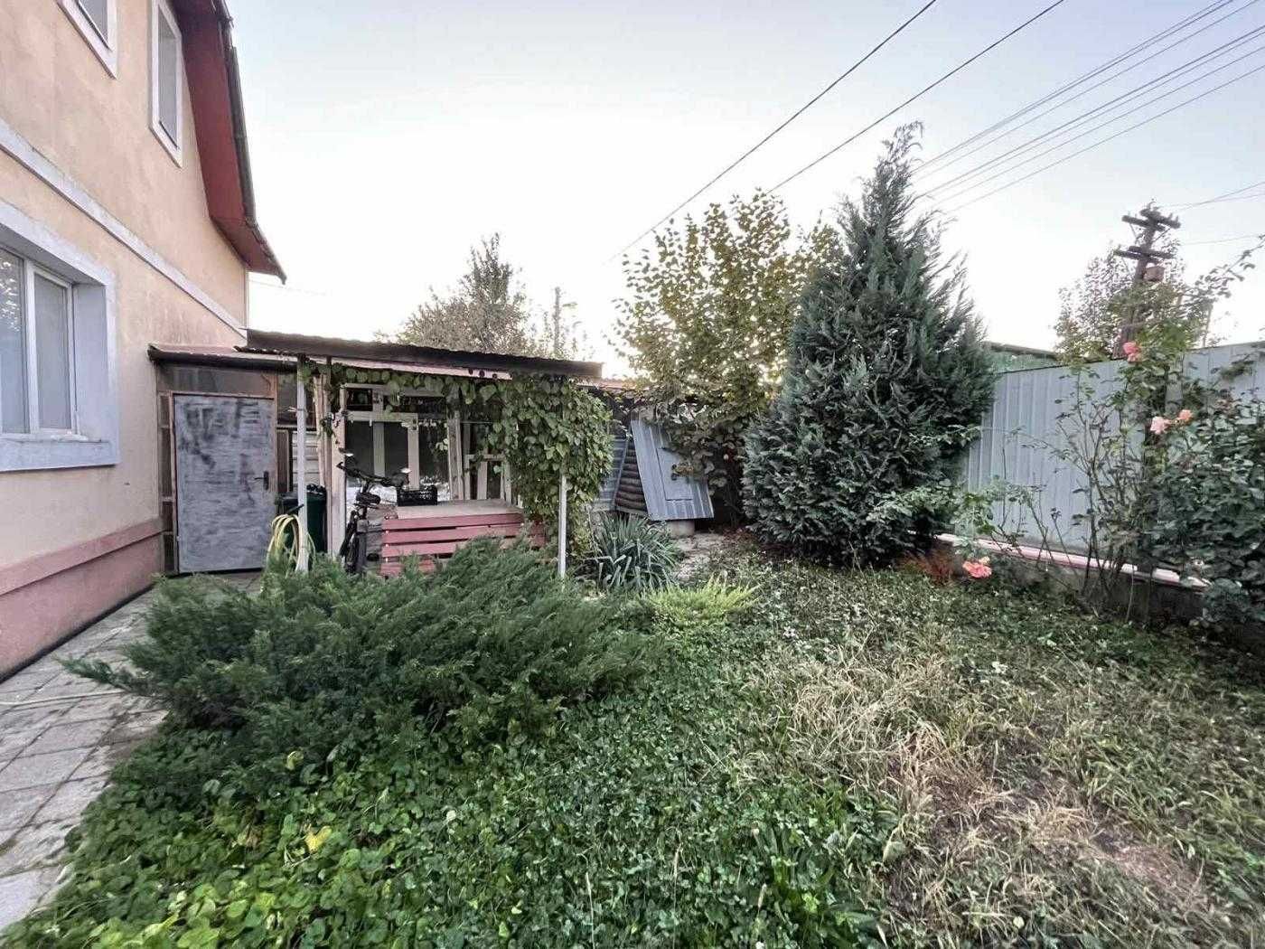 ПРОДАЖ будинку  з РЕМОНТОМ  в центральній частині м. Буча