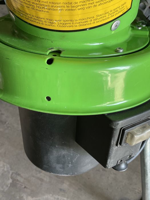 Подрібнювач гілок  Swing  1800 W