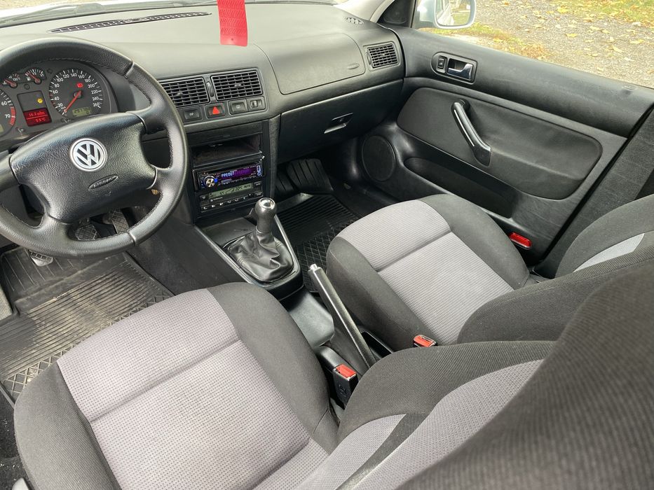 Гольф-4 Універсал 1.6 бензин