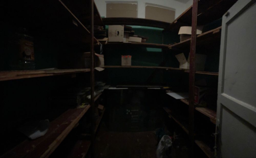 Сдам помещение под склад или другое на Правом