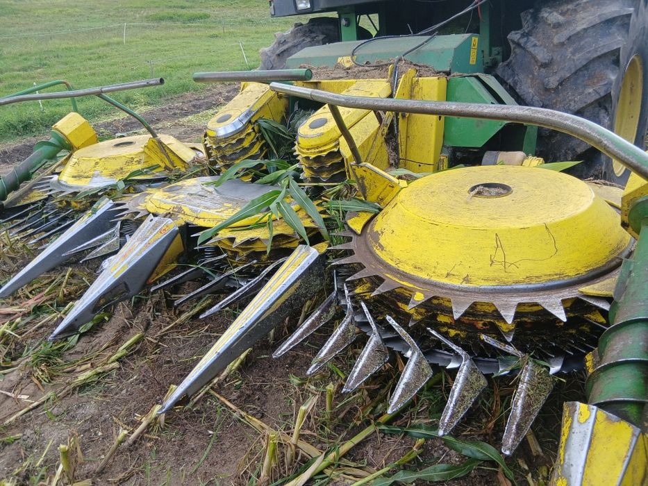 Sieczkarnia john deere 6810