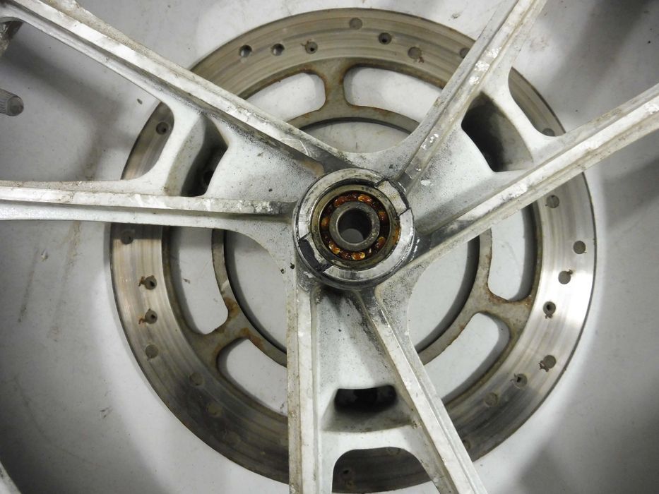 Suzuki RG 80 / 125 koło przód felga 16x1.85 A457