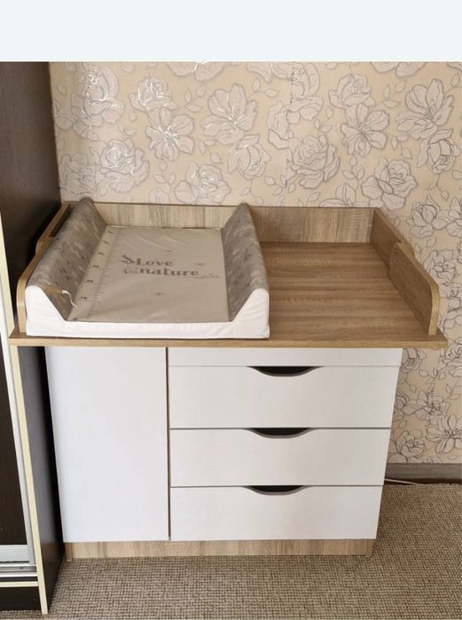 Пеленальний комод