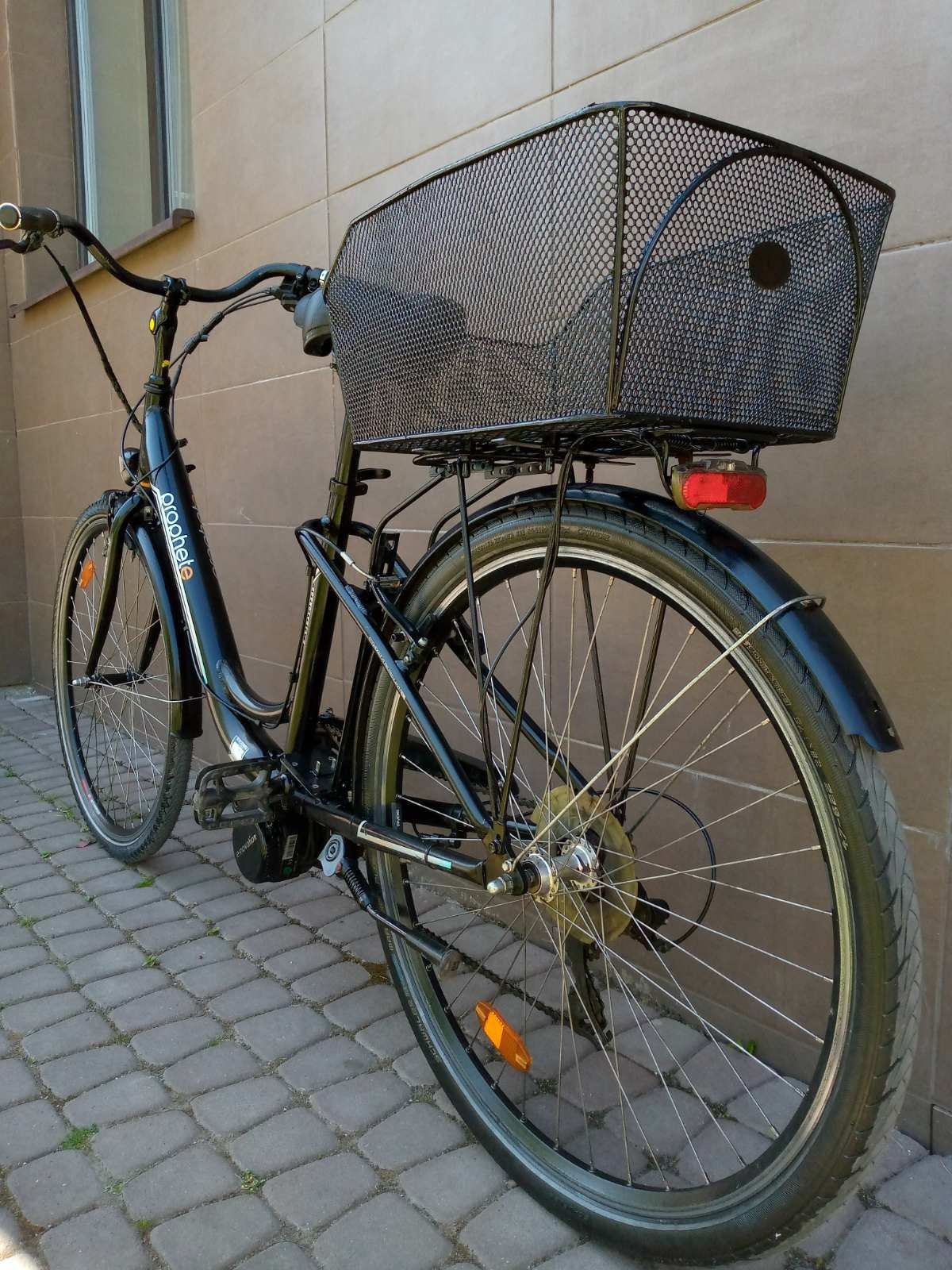 Велосипед з Німеччини, Електровелосипед, дамка