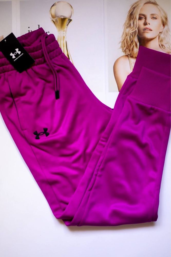 Женские спортивные штаны на флисе Under armour