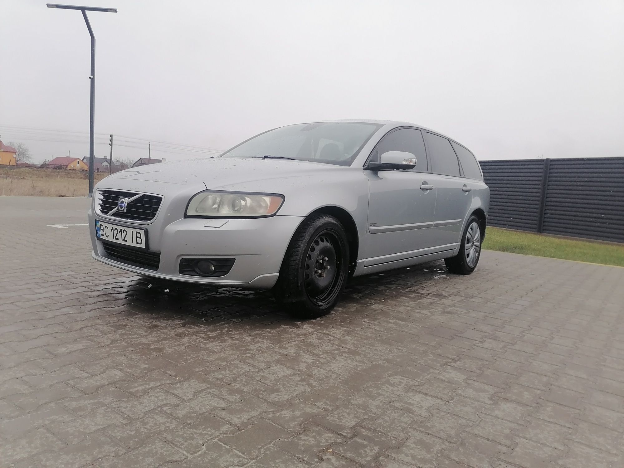 Volvo  v50 1.6d 109к.с