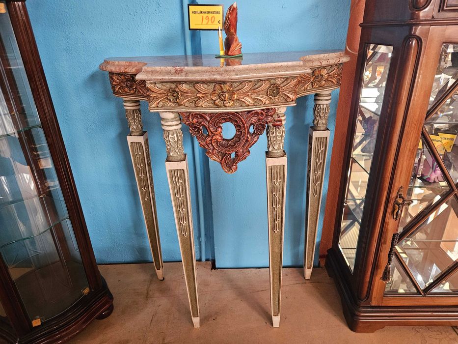 Pequena consola em madeira e pedra - óptimo esta