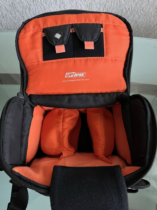 Фотоаппарат Canon 550d с портретником и китовым об-вом + кофр, бустер