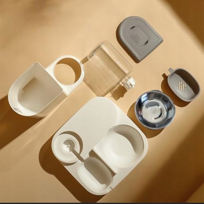 Podajnik automatyczny dla kota psa